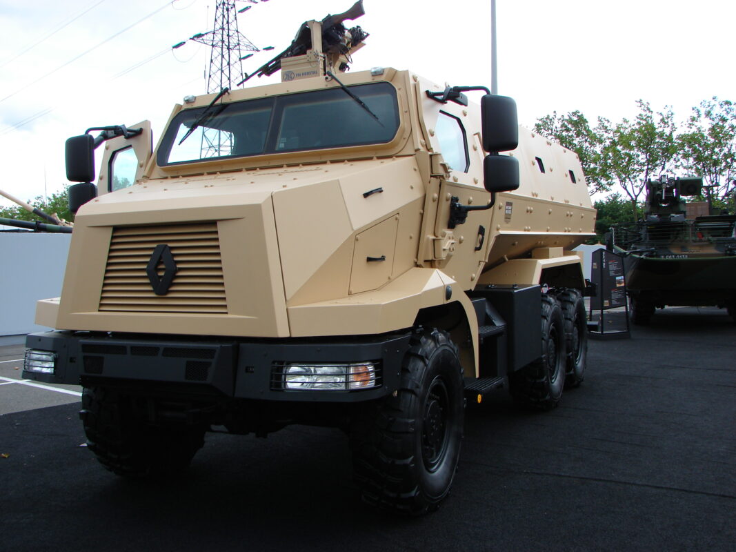 Arquus va fournir de nouveaux camions citernes au ministère des Armées. Wikipedia