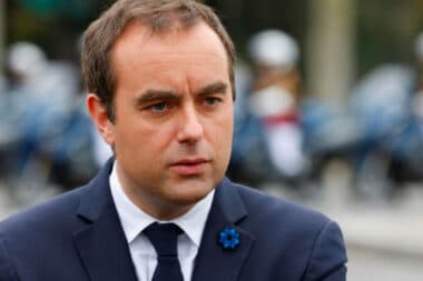 Armee Francaise Sebastien Lecornu Confirme Une Augmentation Budgetaire Pour 2025 Malgre Les Incertitudes Economiques