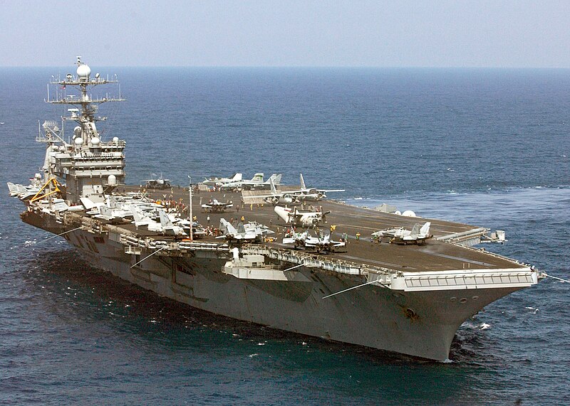 Le porte-avions américain USS Harry Truman a fait escale à Oslo. Wikipedia