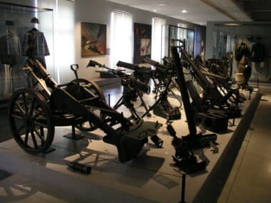 Le Musée de l’Armée dévoile ses trésors d’artillerie aux Invalides