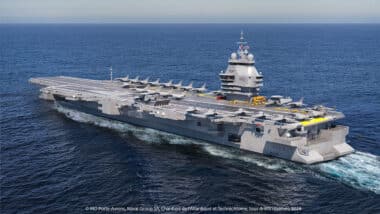Un Monstre Des Mers Bientot En Service En France Le Futur Porte Avions Francais En Images