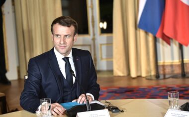 Les propos d'Emmanuel Macron sur la fin des accords militaires avec la France ont offensé le Tchad et le Sénégal. Wikipedia