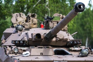 DÉTAILS DU FICHIER JOINT amx-blinde-char-armee-guerre-arme-artillerie