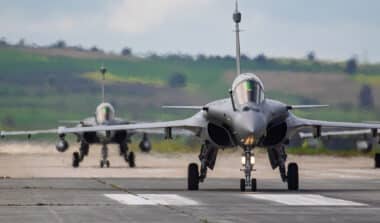 Coup dur pour la France : la Colombie a planté le Rafale pour un avion suédois moins cher