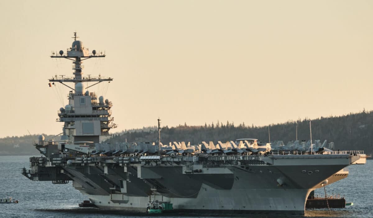 Pourquoi ce porte-avions américain accumule les trophées ?