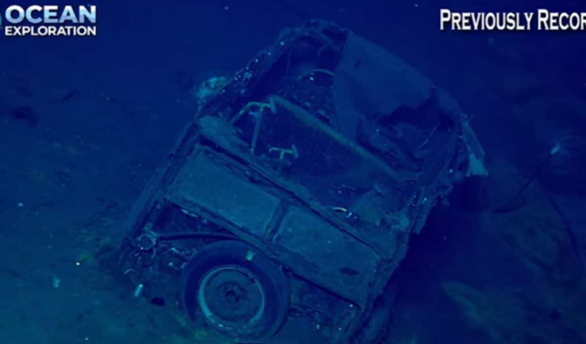 Coincée dans un naufrage de 1944, cette voiture intrigue encore les experts d’aujourd’hui
