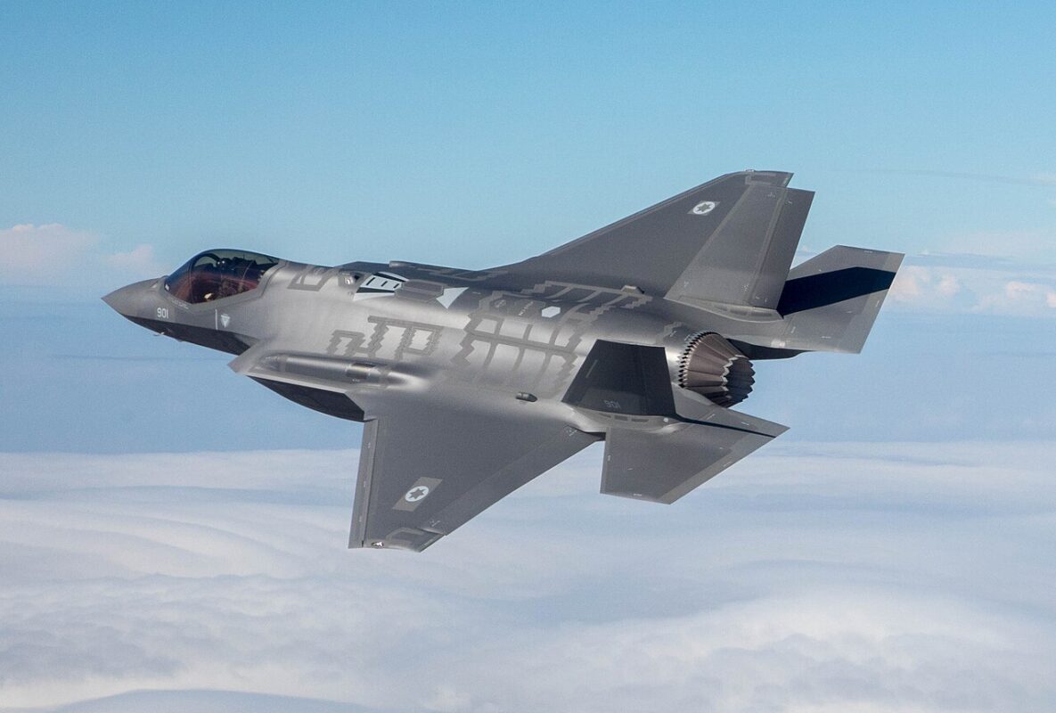 En réponse aux attaques de missiles et de drones depuis le Yémen, Israël a mené des opérations militaires sur plusieurs sites stratégiques. Wikipedia