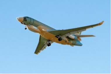 La DGA annonce le premier vol d’Archange, avion de renseignement nouvelle génération. Ce programme renforce les capacités de la France en matière de surveillance électromagnétique. Dassault Aviation