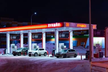 Carburant en Russie : les frappes ukrainiennes font grimper les prix