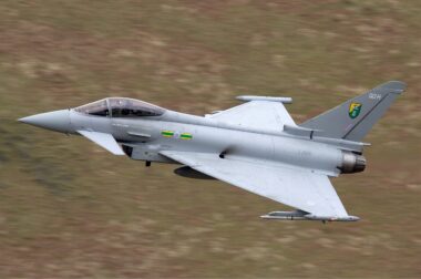 Face aux tensions croissantes à l’est de l’Europe, des avions de chasse britanniques vont bientôt survoler la Pologne dans le cadre d'une mission stratégique de l'OTAN visant à renforcer la sécurité régionale. Wikipedia