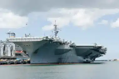 Poursuite en mer : la vérité derrière l’incroyable rumeur visant le Charles de Gaulle