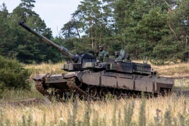 mbda-missile-akeron-120-dsei-londres