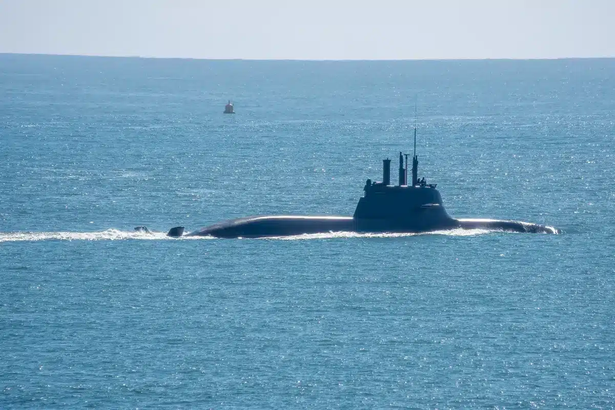 Un sous-marin nucléaire américain sème la panique en s’approchant d’une zone explosive