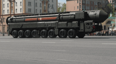 La Russie a trouvé une faille technique pour contourner les systèmes Patriot de l’Ukraine, modifiant ses missiles pour les rendre plus difficiles à intercepter. Wikipedia