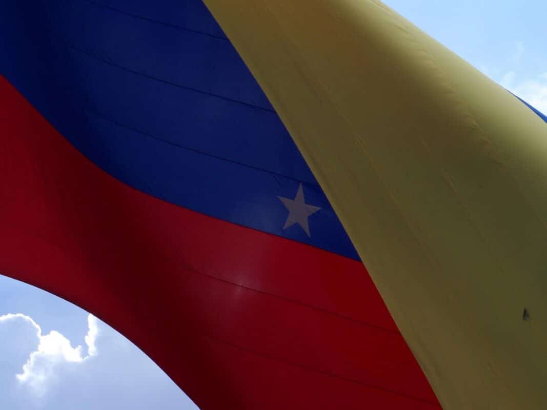 Démission d'Alvin Holsey : quand les frappes au large du Venezuela fissurent le commandement américain