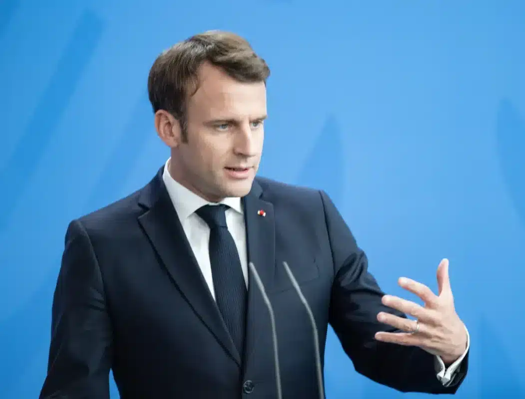 Macron menace ou promesse ? Il prépare un coup de théâtre nucléaire pour protéger l’Europe