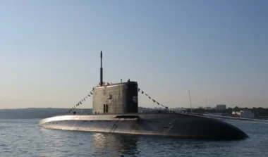 Tension en mer : la France garde le sous-marin russe dans son viseur