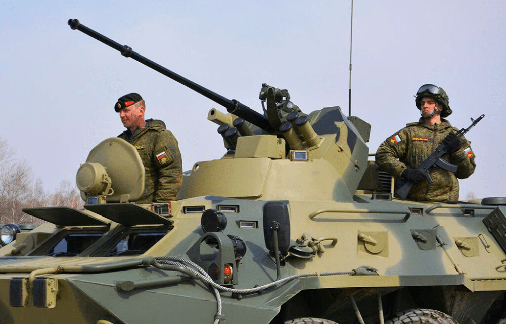 Selon Meduza et People of Baïkal, des proches de déserteurs russes seraient torturés pour forcer le retour des soldats. Une stratégie clandestine qui révèle l’escalade des méthodes coercitives employées par l’armée. Wikipedia