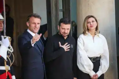 Accord “historique” avec Macron : l’Ukraine prête à acheter 100 Rafale français