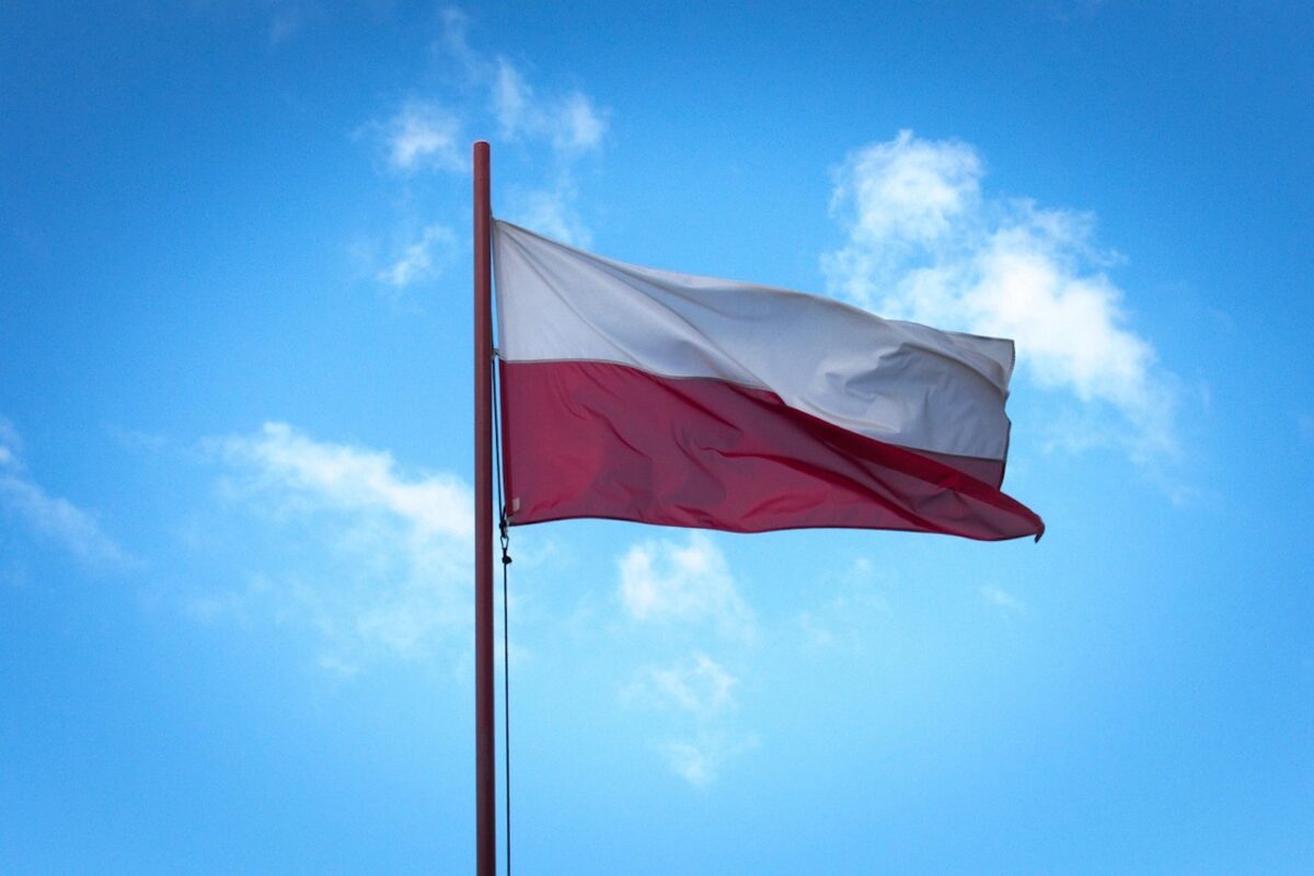 La Pologne accélère sa défense avec le programme « Toujours prêt »