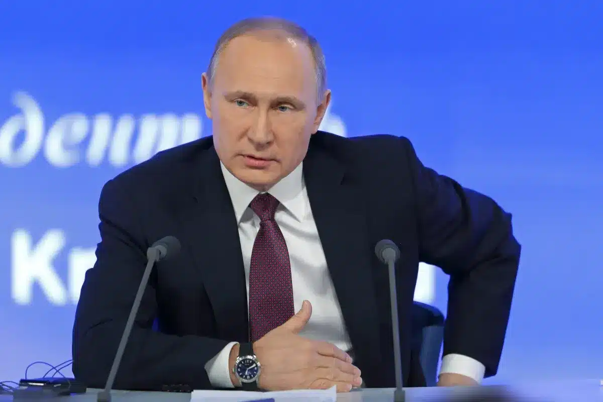 Poutine dévoile une arme terrifiante : le drone nucléaire Poséidon serait "impossible à arrêter"