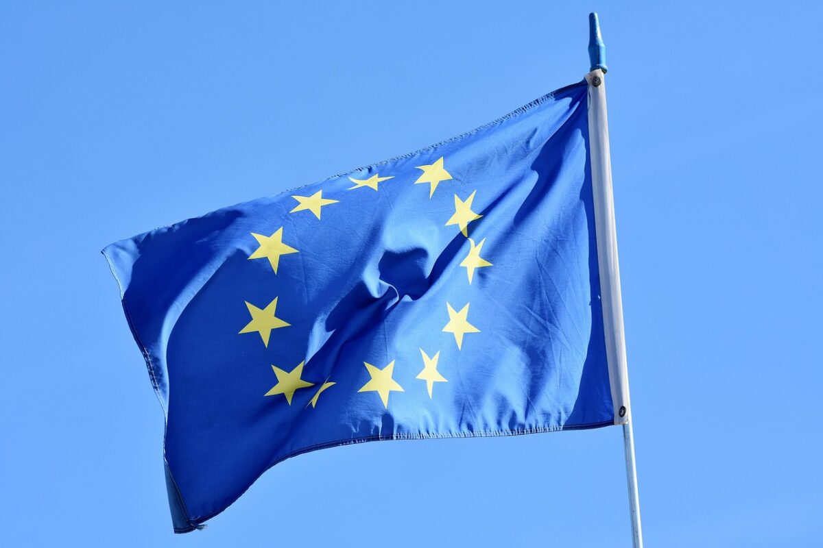 Un rapport parlementaire dévoile 55 pistes pour transformer l’Industrie de Défense européenne et faire de la France un moteur de cette ambition. Innovation, financements et coopérations renforcées composent cette feuille de route stratégique. Pixabay