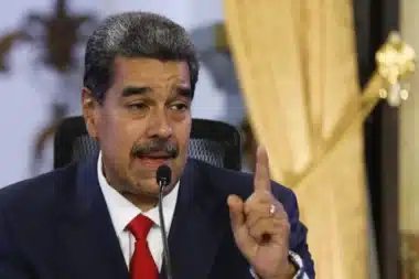 Coulisses d’un renversement annoncé : comment Washington aurait neutralisé la défense de Maduro