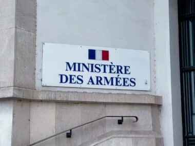 recel-de-materiel-du-ministere-des-armees-trois-personnes-arretees-dont-un-militaire