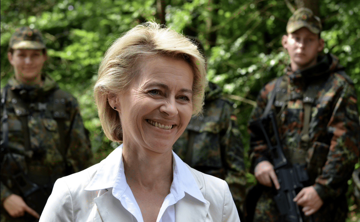 Face aux incertitudes géopolitiques, Ursula Van Der Leyen plaide pour une Défense européenne renforcée, une autonomie stratégique accrue et l’activation de nouveaux leviers communs.