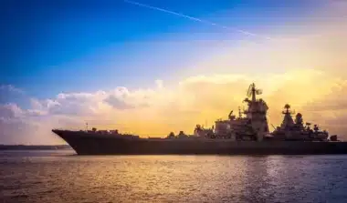 Ce chiffre qui fait frissonner : "À peu près un bateau ou un sous-marin russe passe le long de nos côtes chaque semaine"