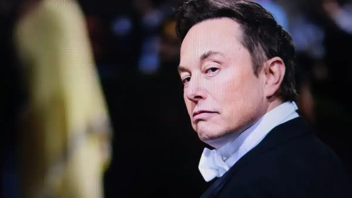 Elon Musk bloque Starlink à la Russie : ce geste qui change la guerre des drones