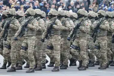 Retour du service militaire obligatoire : ce qui attend vraiment la génération 2008