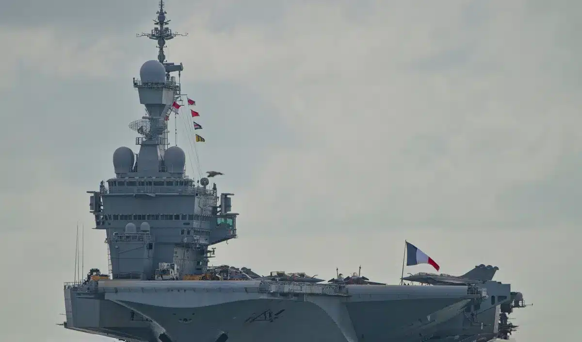 L'appareillage du Charles de Gaulle : ce que ça change pour la vie des marins et leur paie
