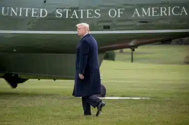 Trump menace de détruire les centrales électriques iraniennes, Téhéran répond en 24 heures : la suite surprend les diplomates