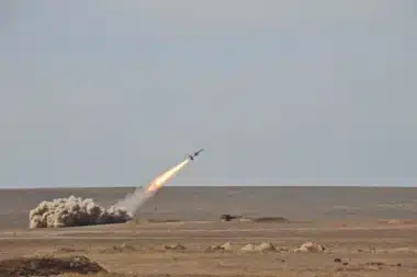 L’Iran dévoile son arme balistique la plus redoutée : le missile Sejil