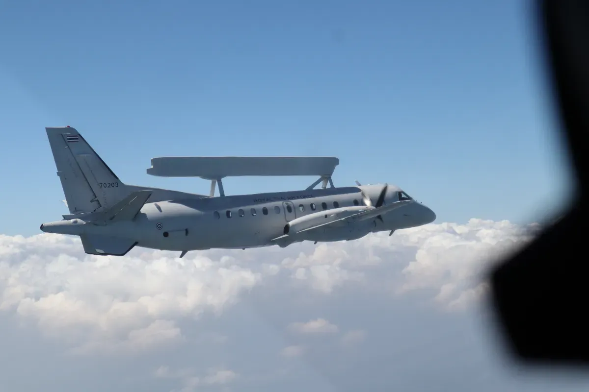 Kiev déploie le Saab 340 pour la première fois en zone de combat : les pilotes ukrainiens racontent une mission que personne n'attendait