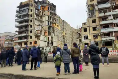 Guerre en Ukraine : un drone armé d'une possible charge explosive s'écrase en zone habitée, plus de 200 personnes évacuées