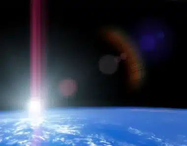 Ce signal laser venu de huit milliards d'années-lumière ne s'éteint jamais, les astronomes avouent n'avoir aucune explication connue