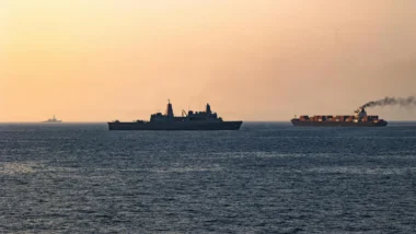 L'Iran lâche un ultimatum sur le détroit d'Hormuz : « tant que le blocus américain dure, aucun navire ne passera librement »