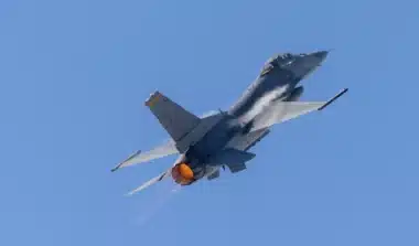 Le Pérou suspend l'achat de F-16 à 3,5 milliards de dollars : Washington brandit la menace de représailles et Lima recule en silence