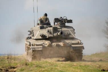 japon-mort-char-obus-explosion