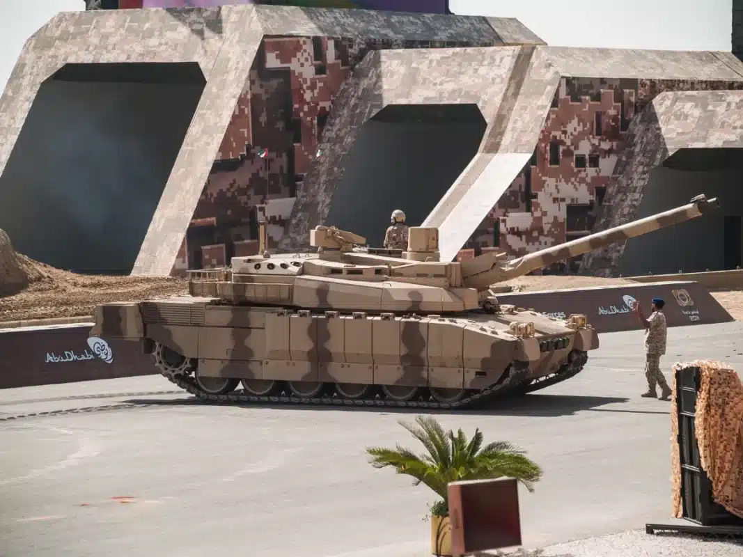 Un obus de char à 120 mm contre un simple drone : le 5e Régiment de Cuirassiers teste une tactique qui divise les spécialistes de l'armement