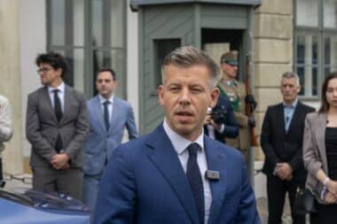 hongrie-abandonne-protection-fugitifs-internationaux-ex-ministre-polonais
