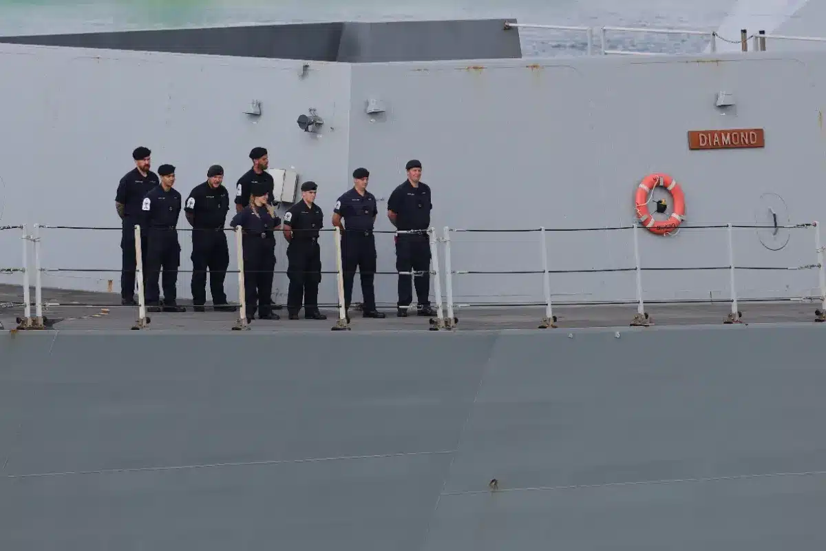 La marine présente son nouveau sous-marin pour 43 marins : ni cabines ni toilettes, voici la « cage » où ils vivent entassés