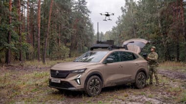 Eurosatory 2026 : Renault va fabriquer un véhicule tactique en partenariat avec Thales
