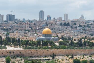Accord israélo-libanais : un cessez-le-feu fragile suspendu aux actions du Hezbollah