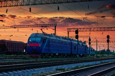 Pourquoi les armées du monde entier cherchent ce train russe depuis des années : le Bargouzine transporte des missiles nucléaires et reste introuvable