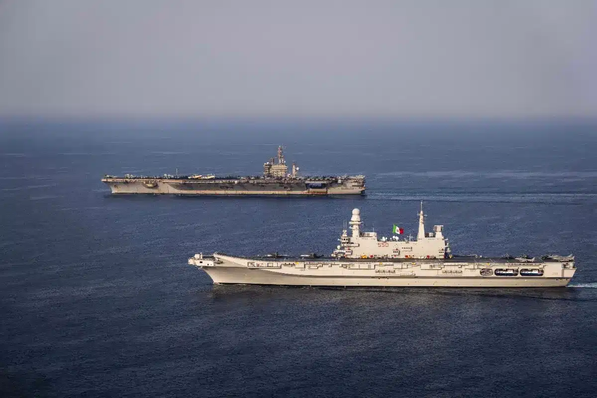 Pourquoi la Marine remplace son groupe aéronaval par un simple groupe amphibie dans le détroit d'Ormuz