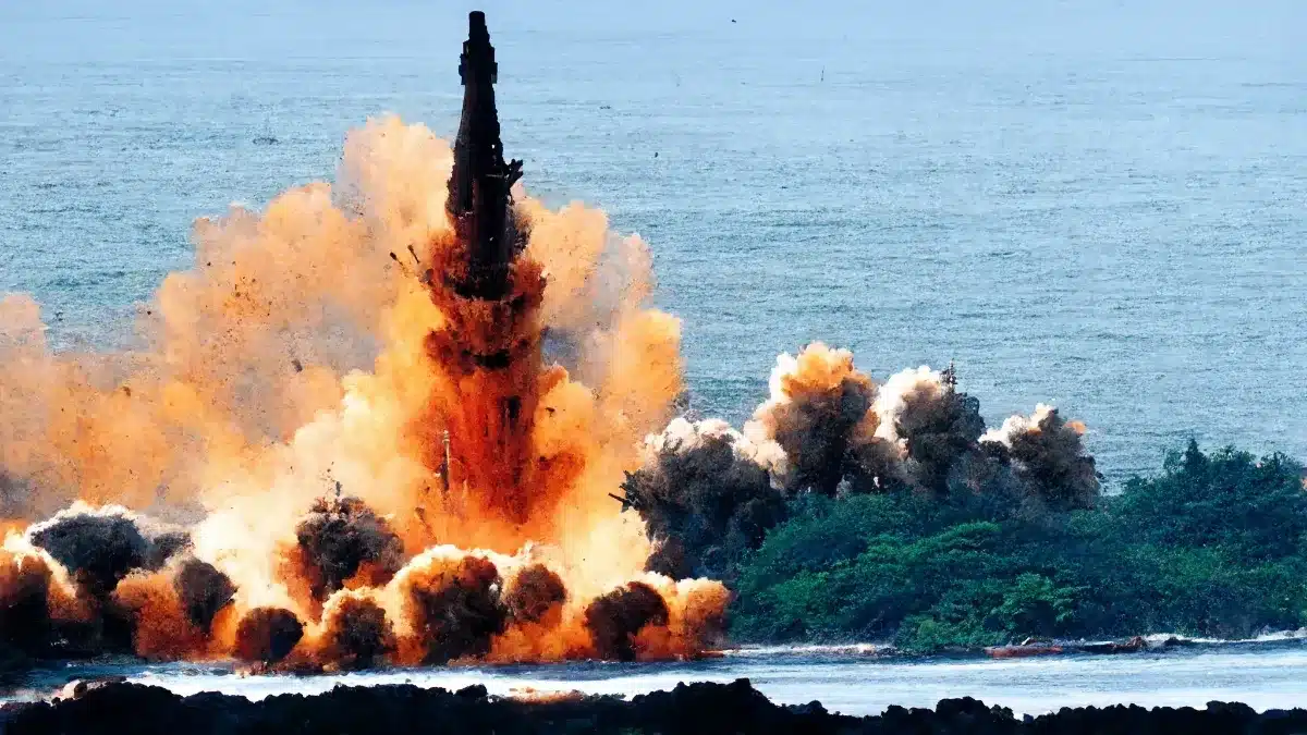Les ingénieurs russes démontent des missiles nord-coréens KN-23 pour améliorer leurs Iskander-M : ce que ça change sur le terrain en Ukraine