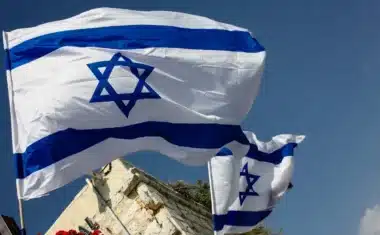 Guerre au Moyen-Orient : Israël promet de frapper l'Iran « dès que le feu vert sera donné », les diplomates s'activent en coulisses